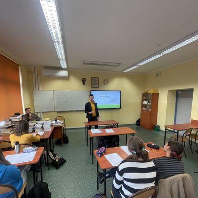 An instructor leads a workshop in a classroom during the SWT Academy.
