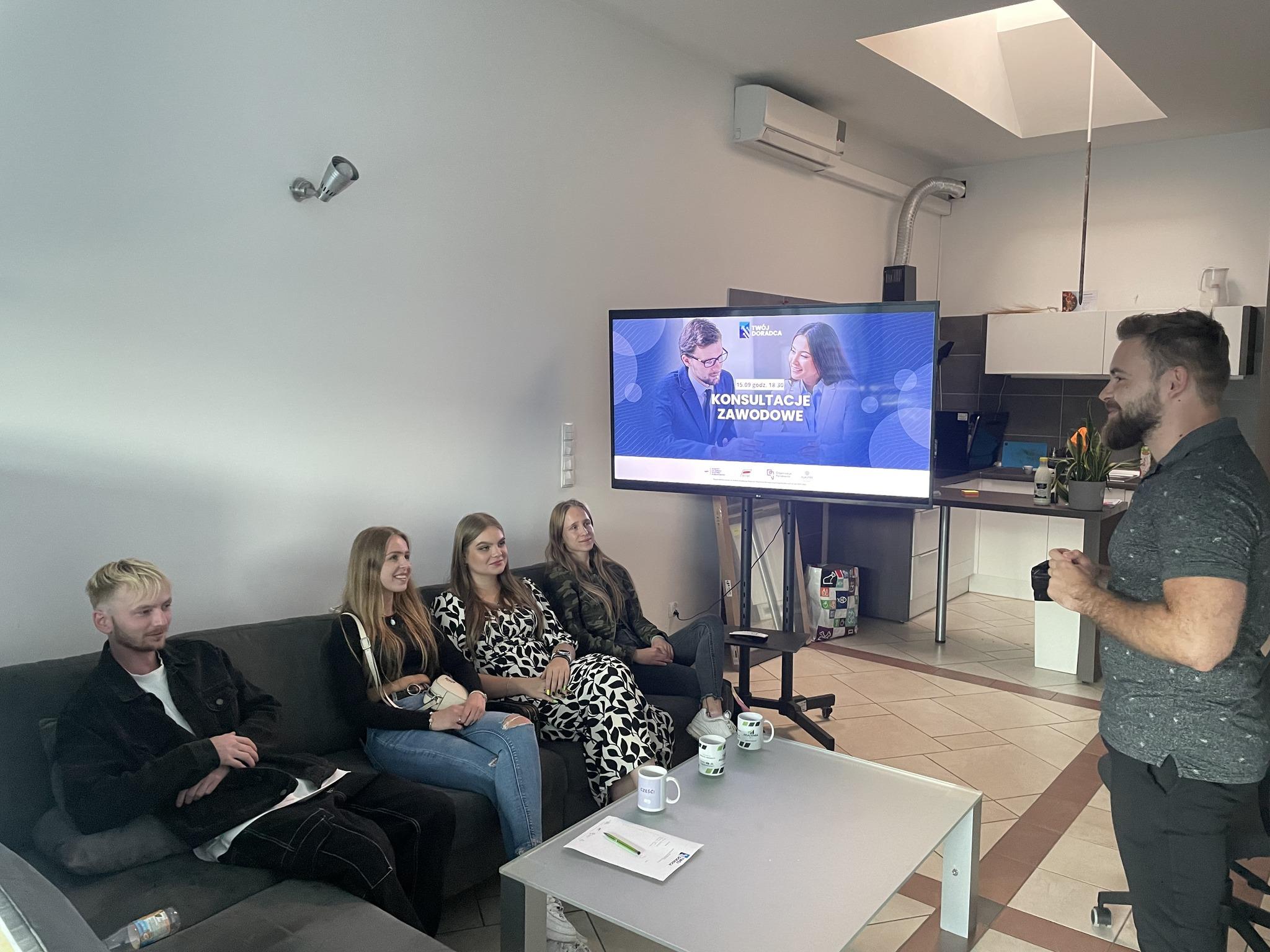 A group of young people meeting with a facilitator during consultations in the Your Advisor project.